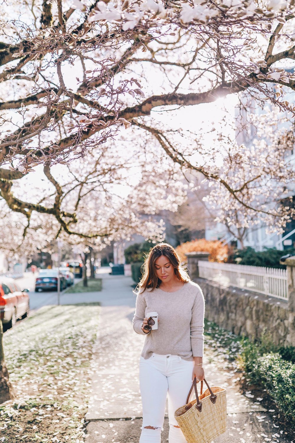 Looks con capazos y bolsos de verano 2021 - Catálogo Moda Mujer